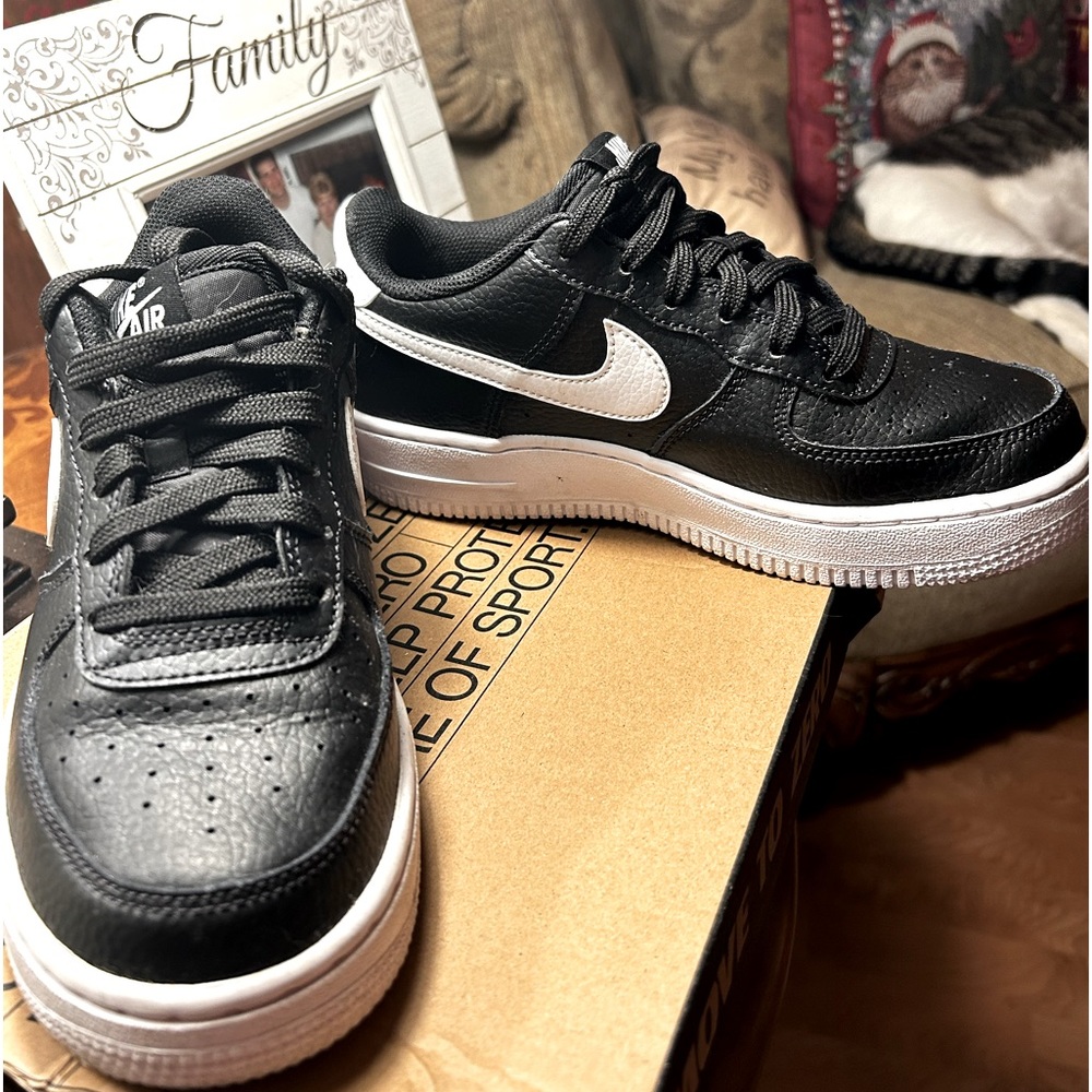SOLD Air Force 1’s new (almost)